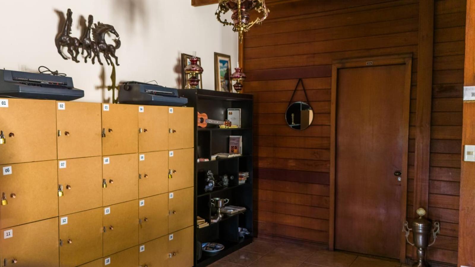 Woods Hostel เบโลโอรีซอนชี ภายนอก รูปภาพ