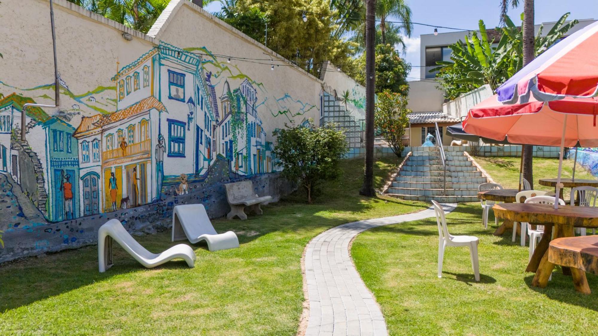 Woods Hostel เบโลโอรีซอนชี ภายนอก รูปภาพ