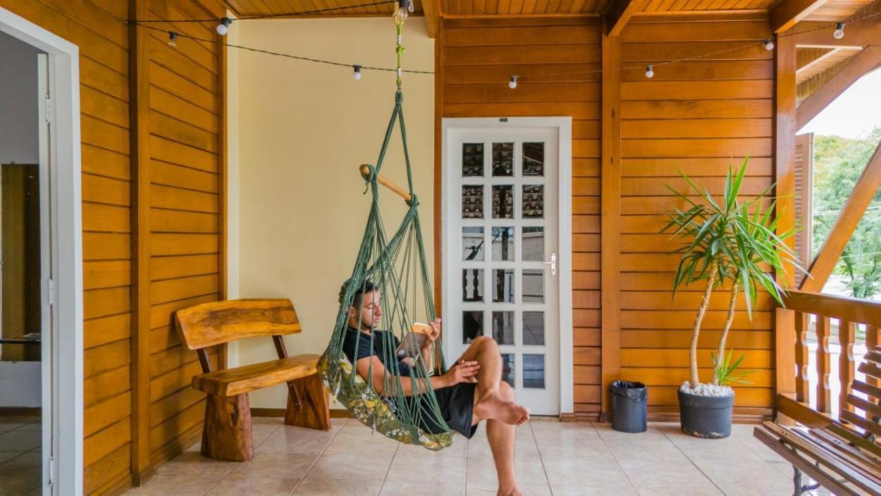 Woods Hostel เบโลโอรีซอนชี ภายนอก รูปภาพ